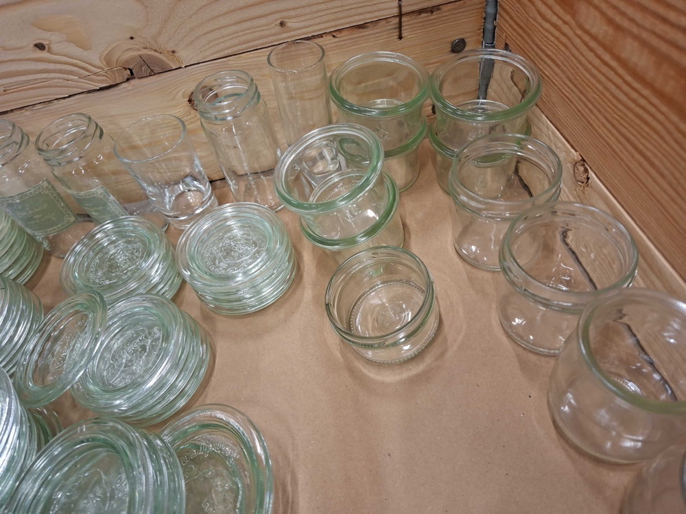 1587453-2 Assortment of glass jars