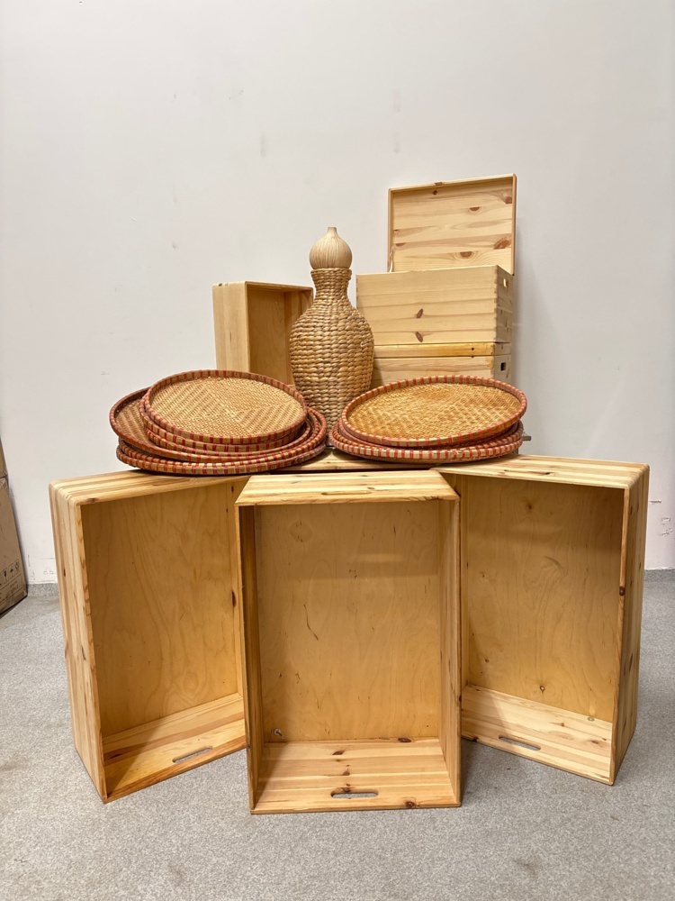 1546225-2 Restaurant equipment and furnishings