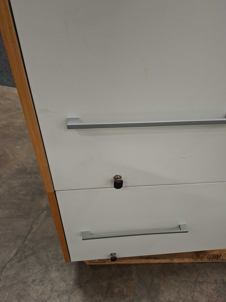 1587455-2 2 storage drawers