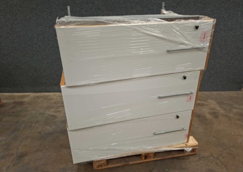 3 storage drawers