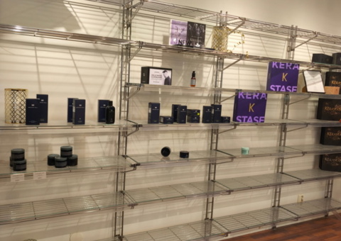 Warehouse shelves / Wall shelves