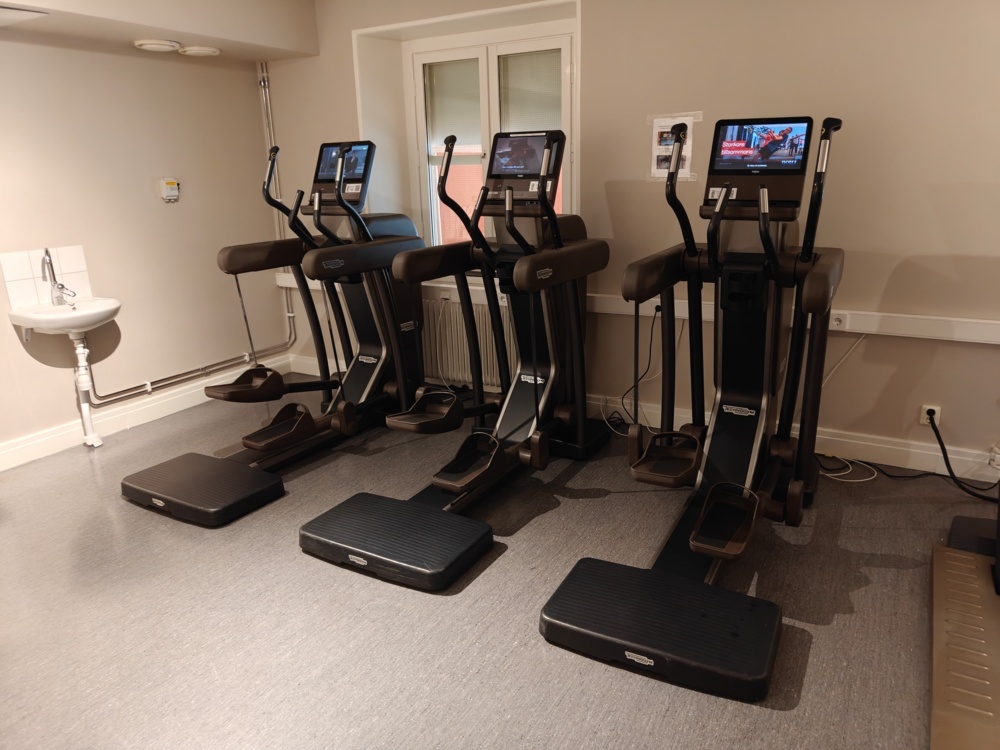 1587614-1 Cross trainer 3 pcs Technogym Vario Artis Renew