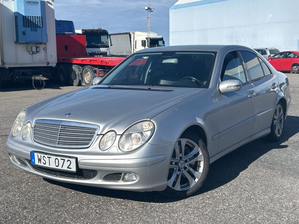 1545082-1 Mercedes-Benz E 200 Kompressor 5G-Tronic, 163hk, 2005 (Reparationsobjekt)