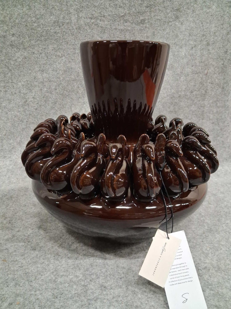 1584920-1 Vase, 1 pc - Jakobsdals Amaia, brown with raised decoration