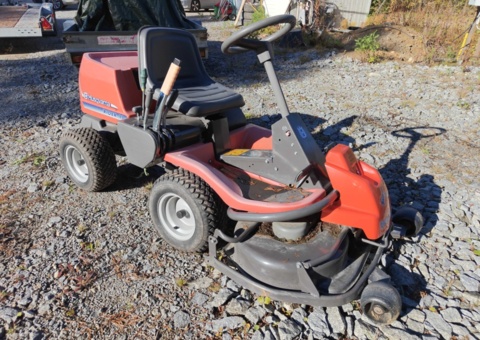Riding lawn mower Husqvarna Rider 11 (repair item)