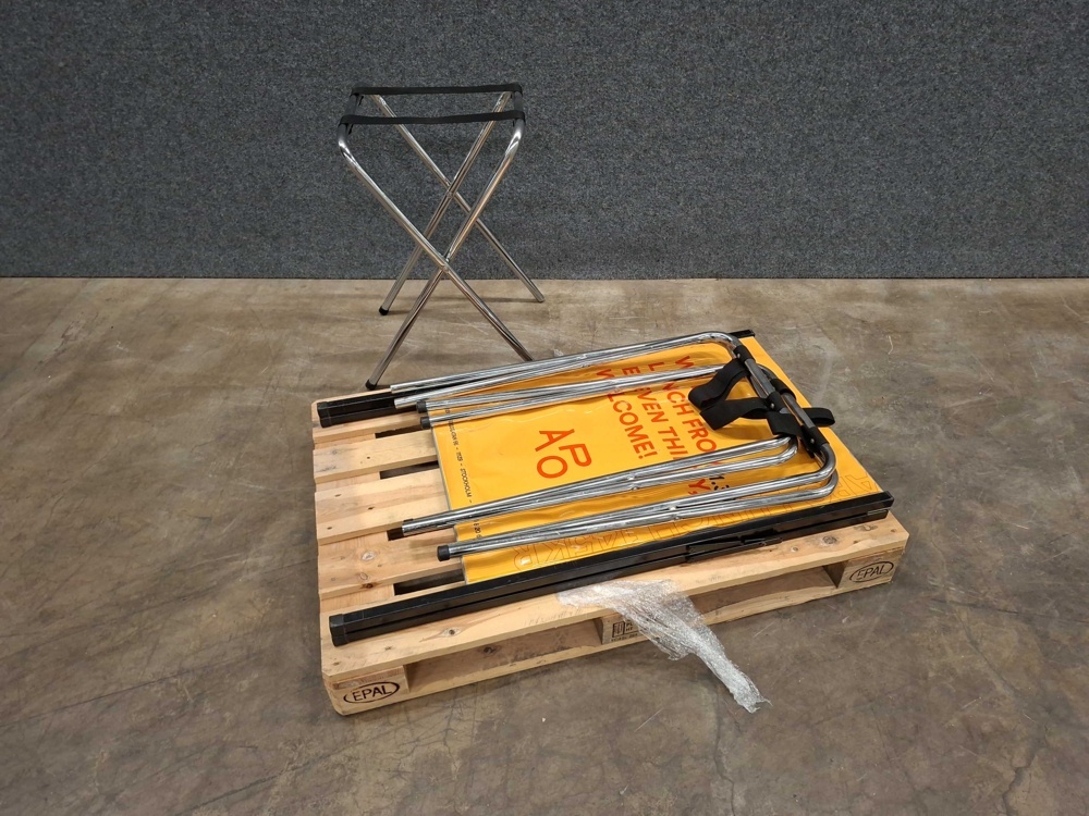 1587499-2 Sidewalk speakers and bag racks