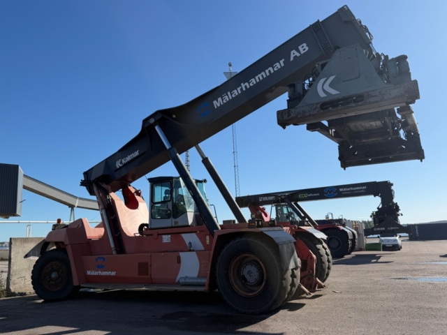 1587623-7 Kalmar DRF450-75C5XS Reachstacker 45 ton 2007