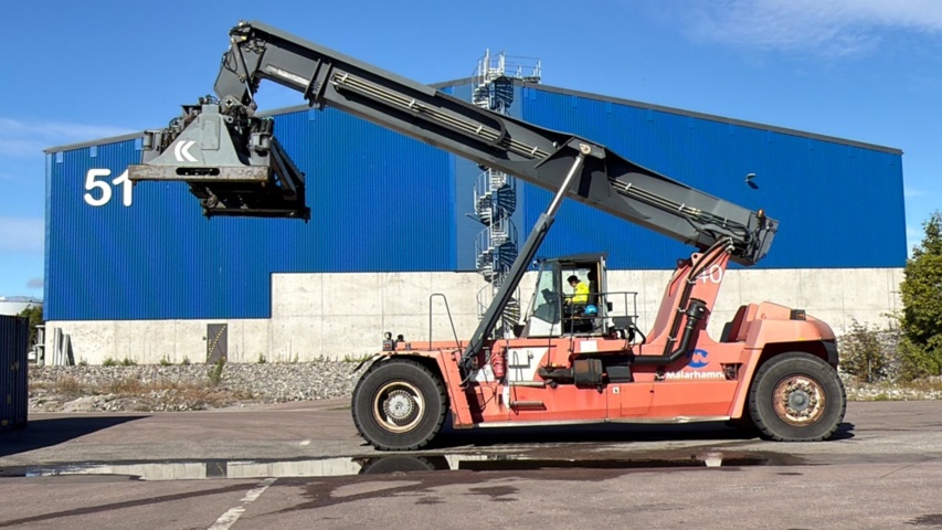 1587623-37 Kalmar DRF450-75C5XS Reachstacker 45 ton 2007