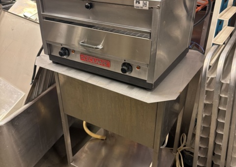 Grill with trolley - Cecilware