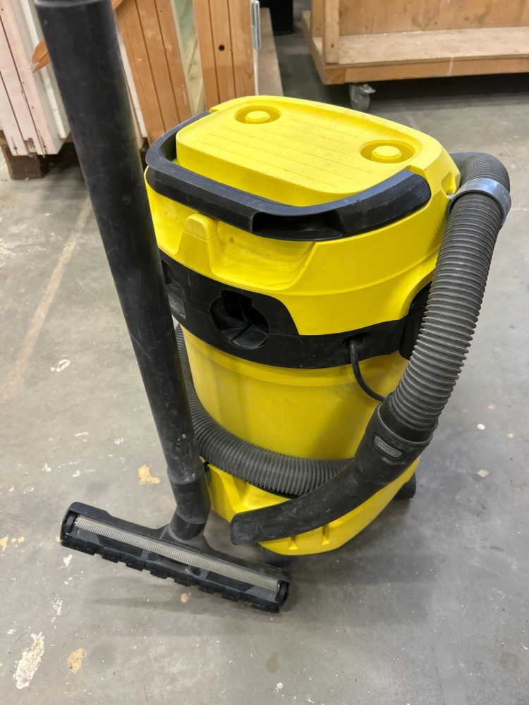 1546241-2 Heavy-duty vacuum cleaner - Kärcher WD 3