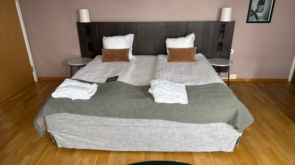 1587628-2 Complete dismantled double rooms, 5 pcs, - Kingsize