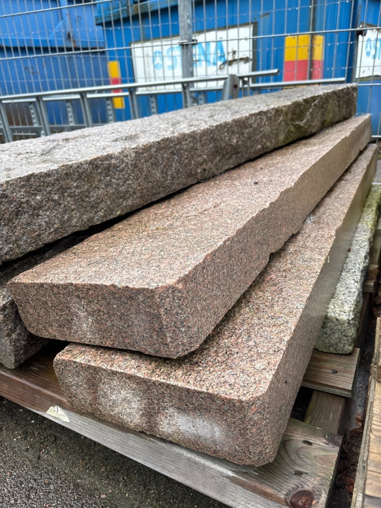 1546248-2 Granite blocks 7 pcs