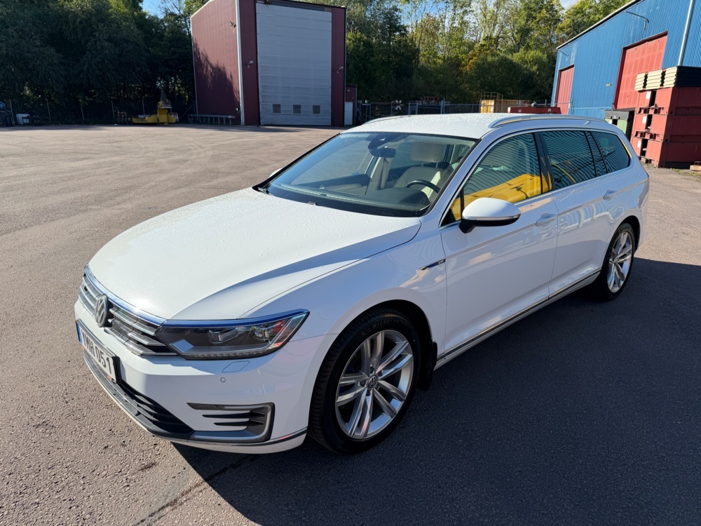 1587624-1 Volkswagen Passat Variant GTE 1.4 TSI ACT DSG Sekventiell, 218hk, 2018
