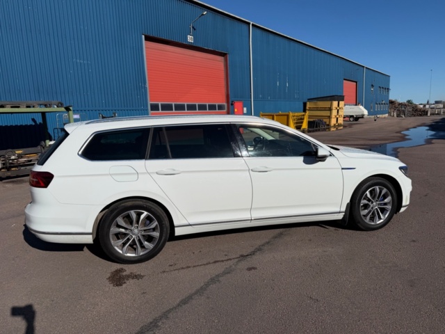 1587625-6 Volkswagen Passat Variant GTE 1.4 TSI ACT DSG Sekventiell, 218hk, 2018