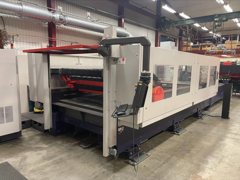1588643-2 Bystronic BySprint 3015 CO2/Laser 3000W – 2007 – Serviced – 2 cutting heads