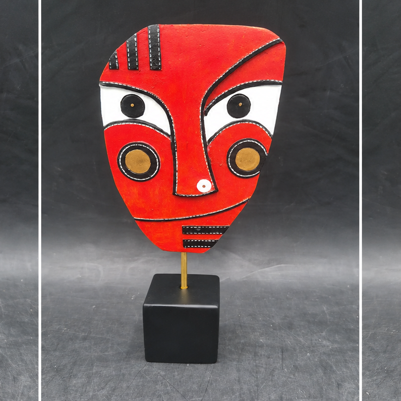1588658-1 Face sculptures, 9 pcs - models A, C and D, 21–24 cm