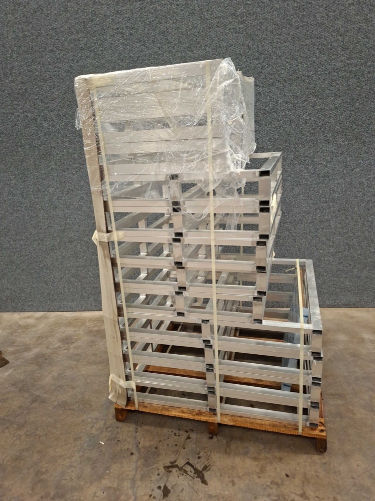 1587514-2 Aluminum scaffolding/frames