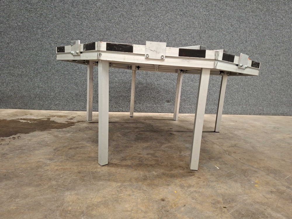 1587521-2 Stage module