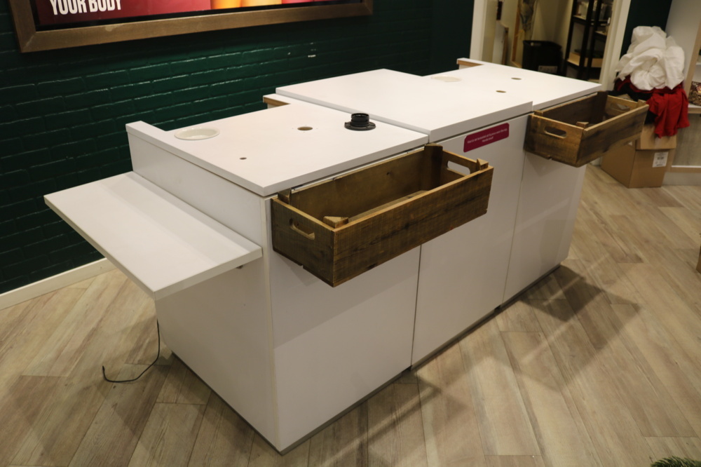 1515237-2 Cash desk