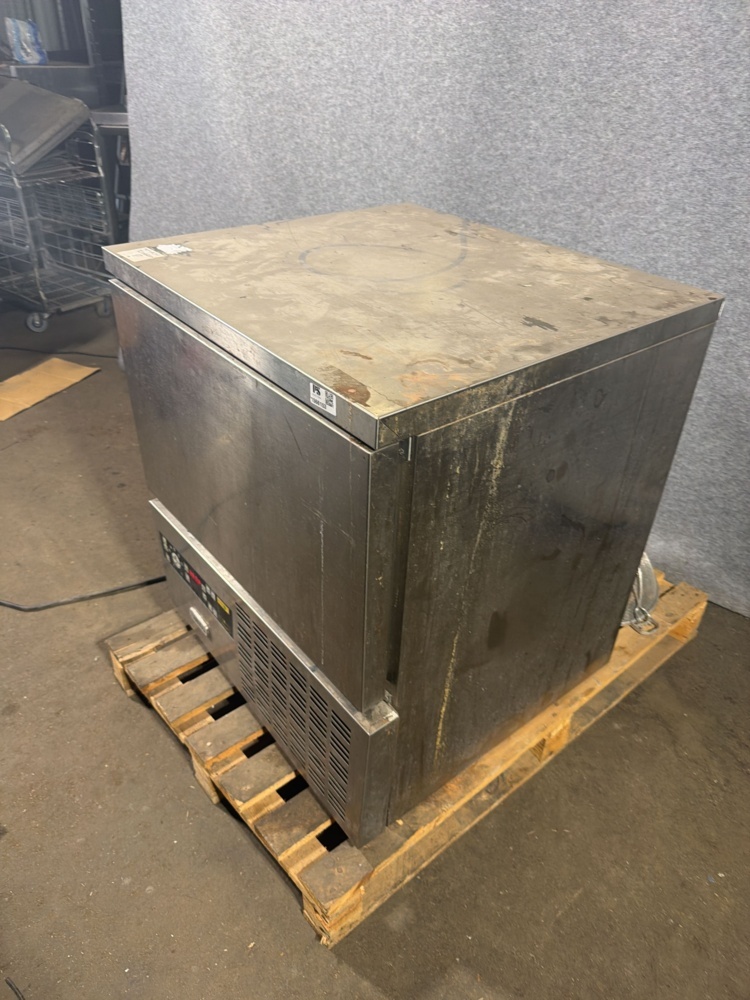 1566153-2 Refrigerated cabinets - Zanuzzi