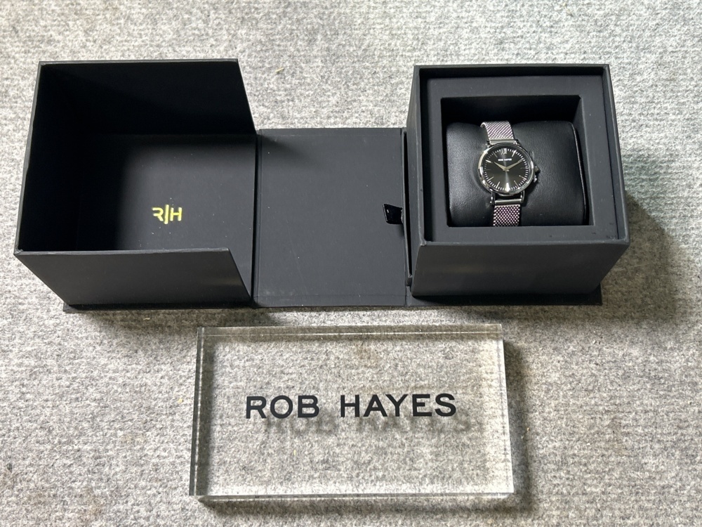 1590021-1 Armbandsur - Rob Hayes 26 mm (silver/svart) 10st