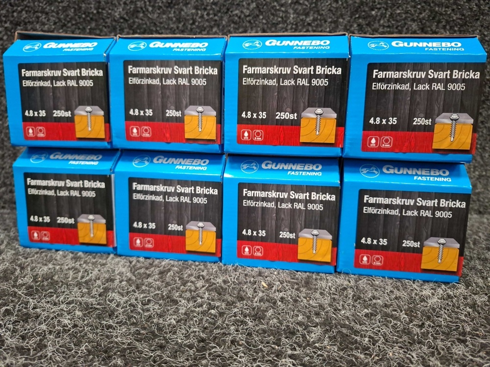 1589955-2 2000 st Farmarskruv Svart Bricka 4.8x35mm, Gunnebo