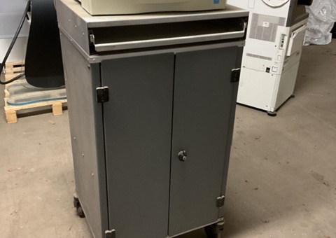 Sheet metal cabinet on wheels