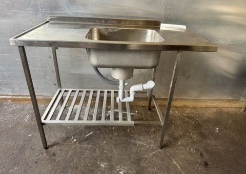 Dishwasher loading bench