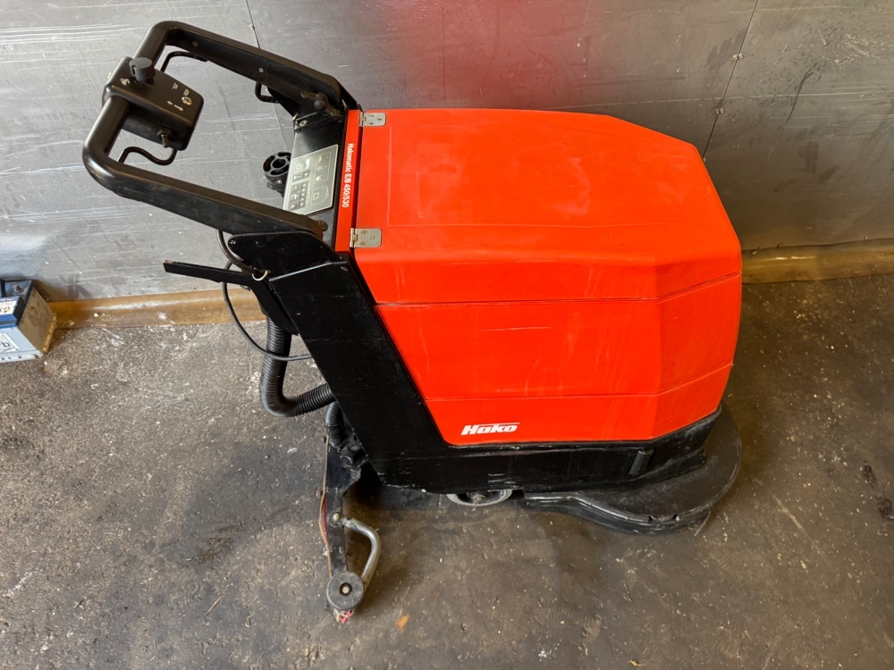 1406112-2 Scrubbing machine – Hakomatic E/B 450/530