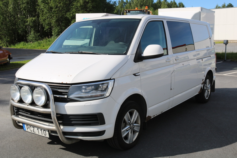 1590039-2 Volkswagen Transporter TwinCab T32 2.0 TDI 4Motion DSG Sequential, 2017