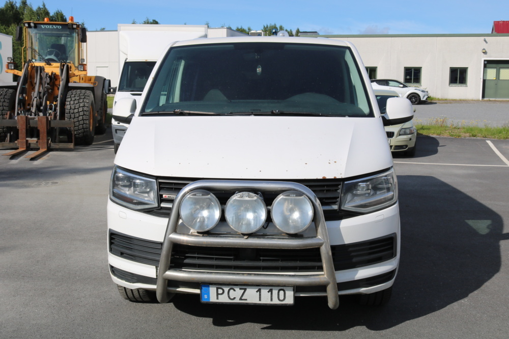 1590039-3 Volkswagen Transporter TwinCab T32 2.0 TDI 4Motion DSG Sequential, 2017