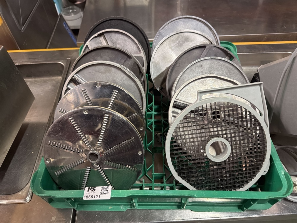 1566121-1 Cutting blades for vegetable cutter, 12 pcs.