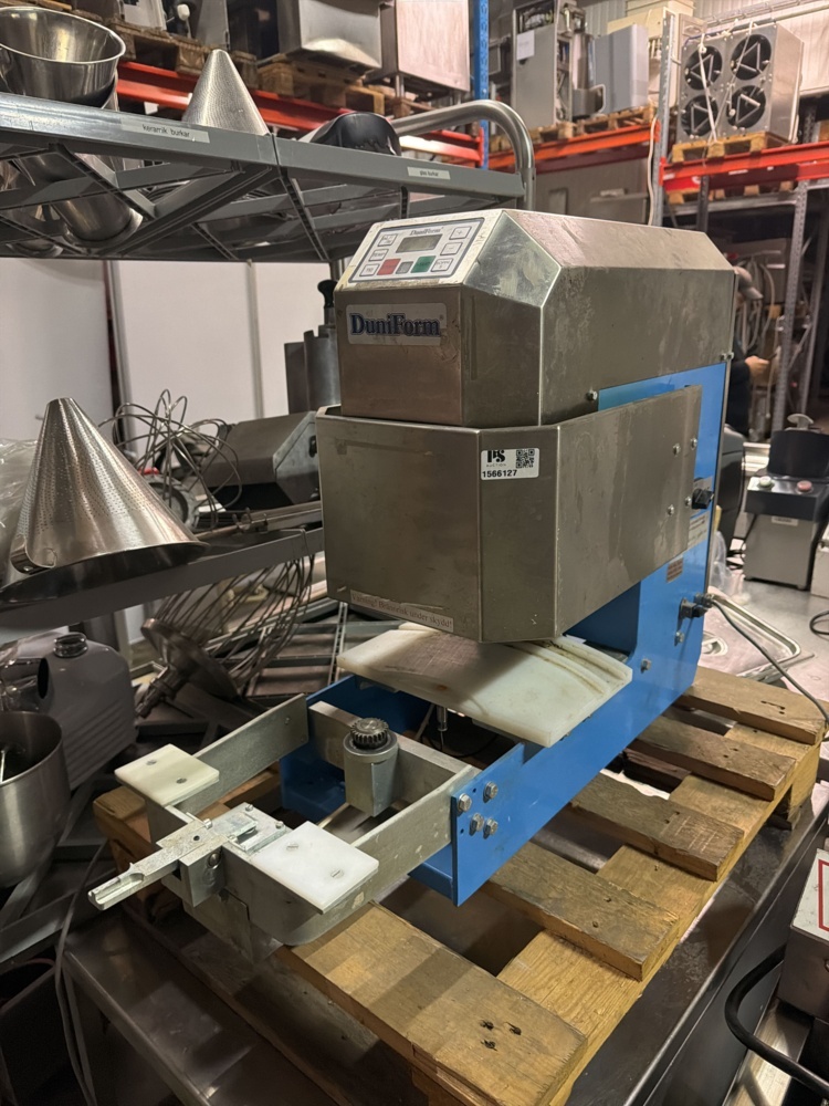 1566127-1 Heat sealing machine - DuniForm DF90