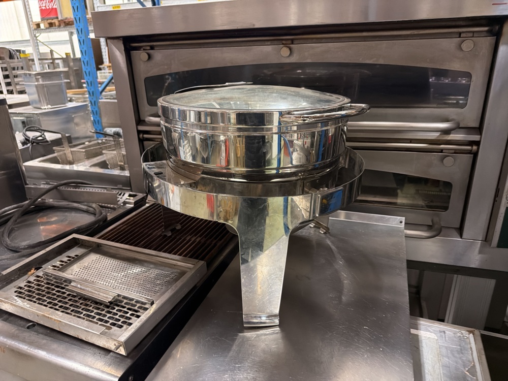 1566128-2 Restaurant equipment – refrigerated counter, frying table, grill, coffee maker and buffet warmer