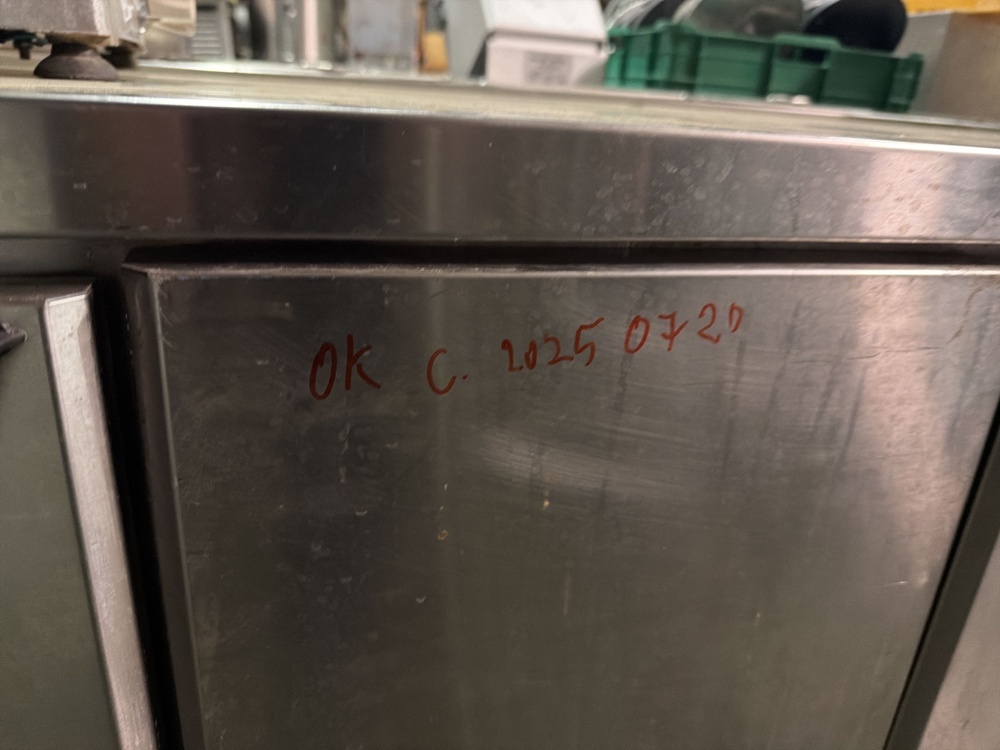 1566111-2 Refrigerated counter with 4 doors - Porkka Cold Line