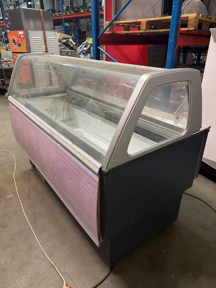 1566138-1 Ice cream counter