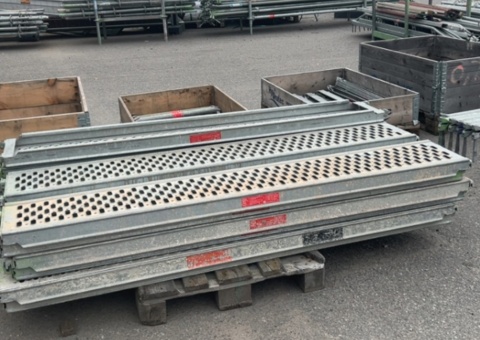 Large batch of scaffolding from Altrad