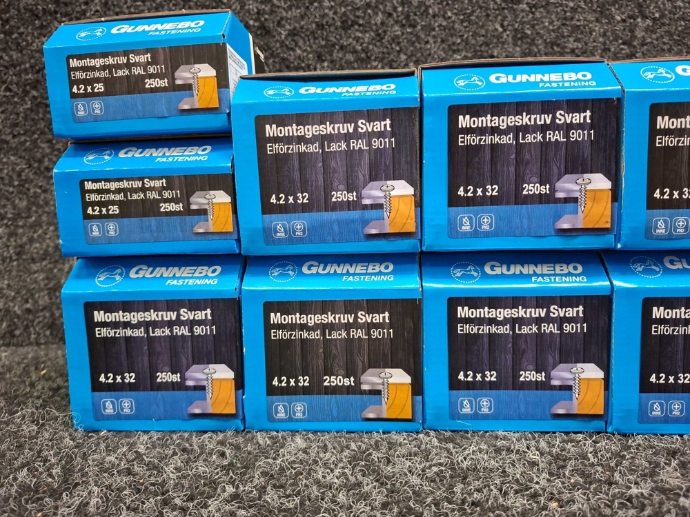 1590067-2 3250 st Montageskruv 4.2x25 & 4.2x32mm, Gunnebo