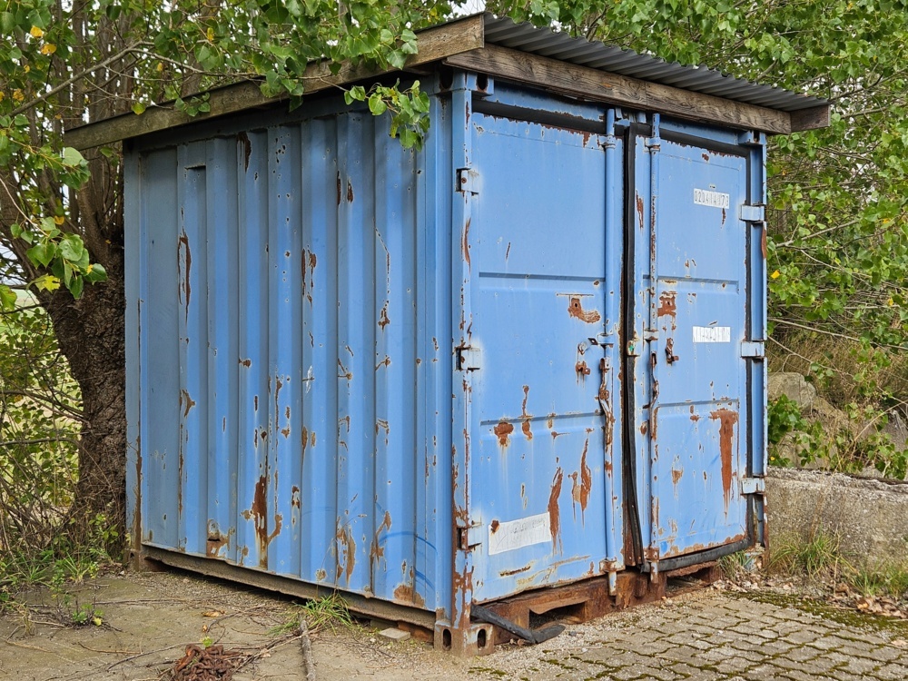 1546254-1 Construction container