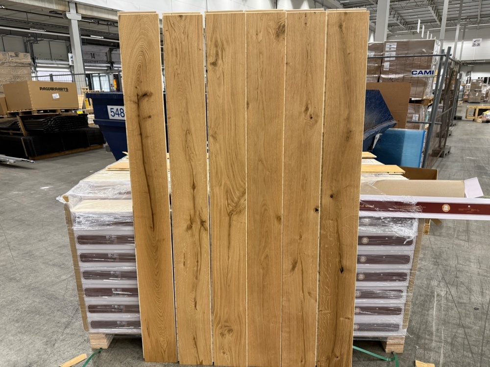 1590136-2 1-bar, oak parquet, rustic, 160 sq.m