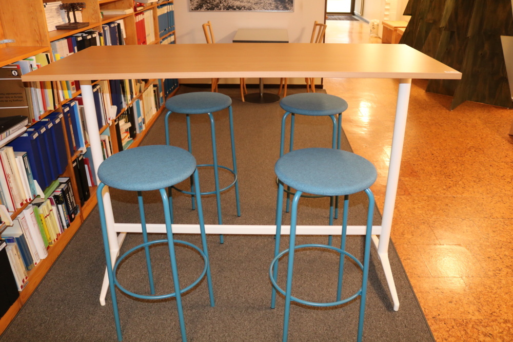 1515240-3 Entrance furniture/Kitchen furniture