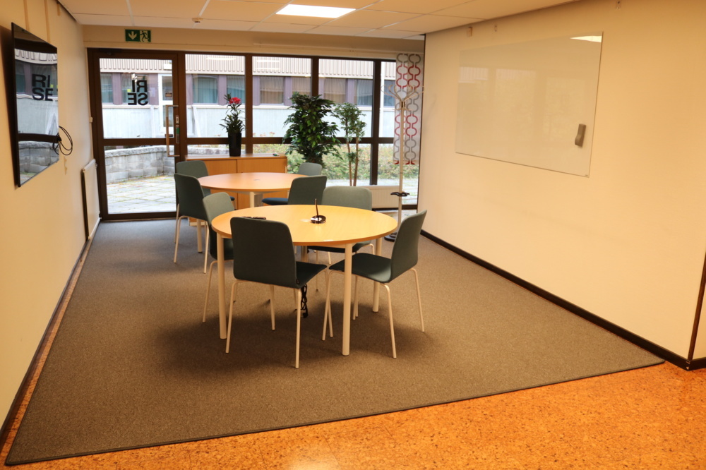 1515241-3 Entrance/meeting room/coffee room
