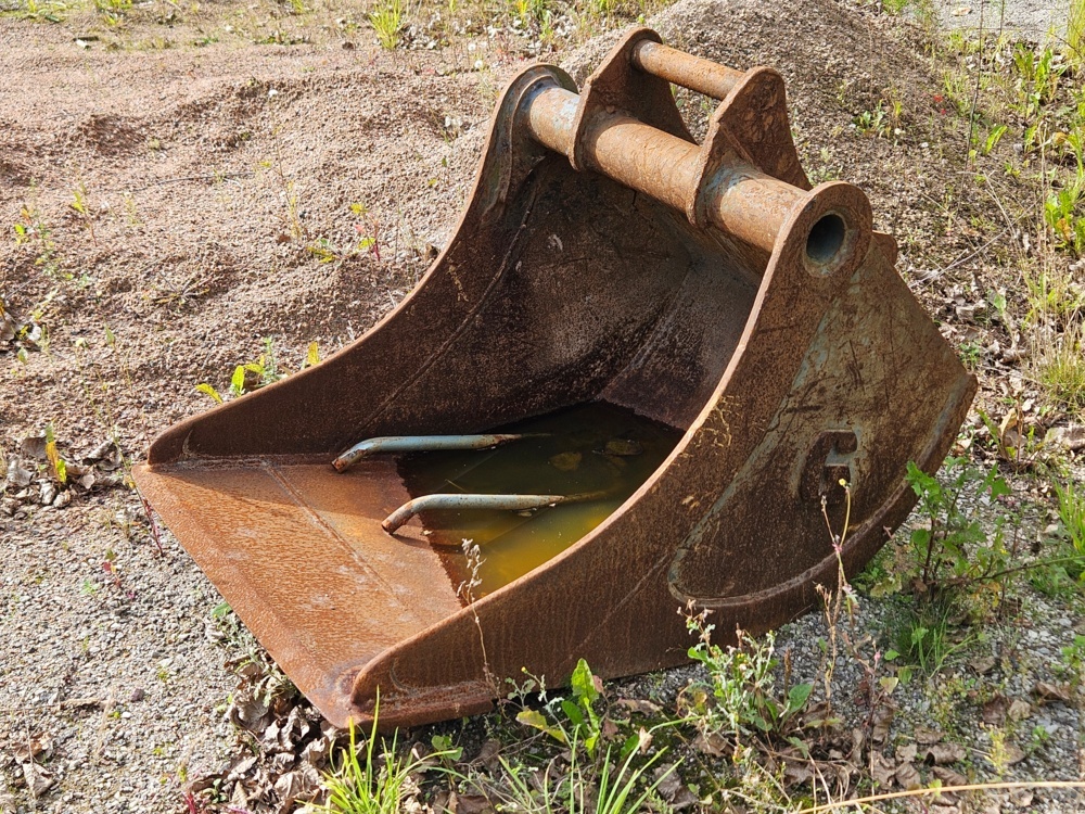 1546262-1 Backhoe