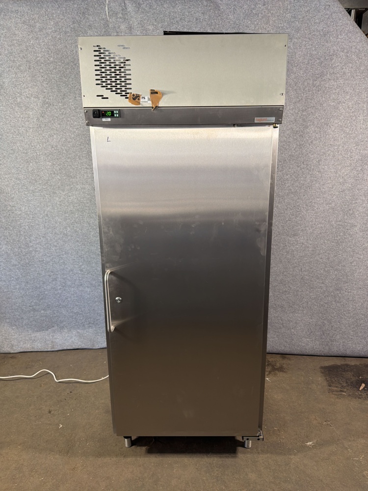 1590149-1 Lot of commercial kitchen equipment – freezer, oven, plate trolley and dishwasher