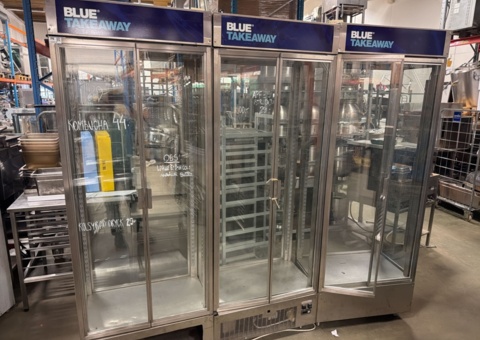 Lot of commercial kitchen equipment - display fridge, salad counter, display fridge