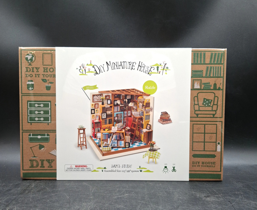 1588674-2 Miniature and puzzle lot, 4 pcs - Rolife, Cute Room and EscapeWelt