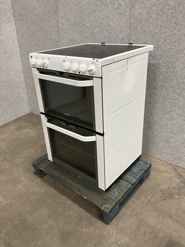 1473947-2 Stove with oven - Electrolux