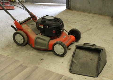 Gräsklippare Husqvarna R528