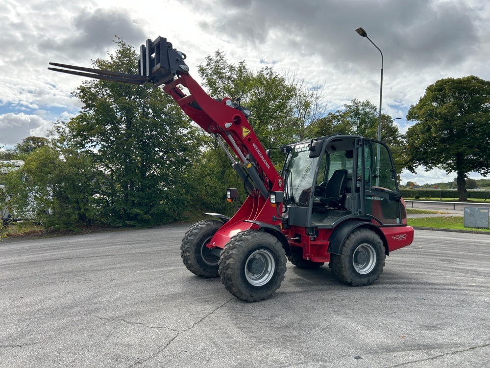 1558630-2 Loader with pallet forks - Weidemann 4080