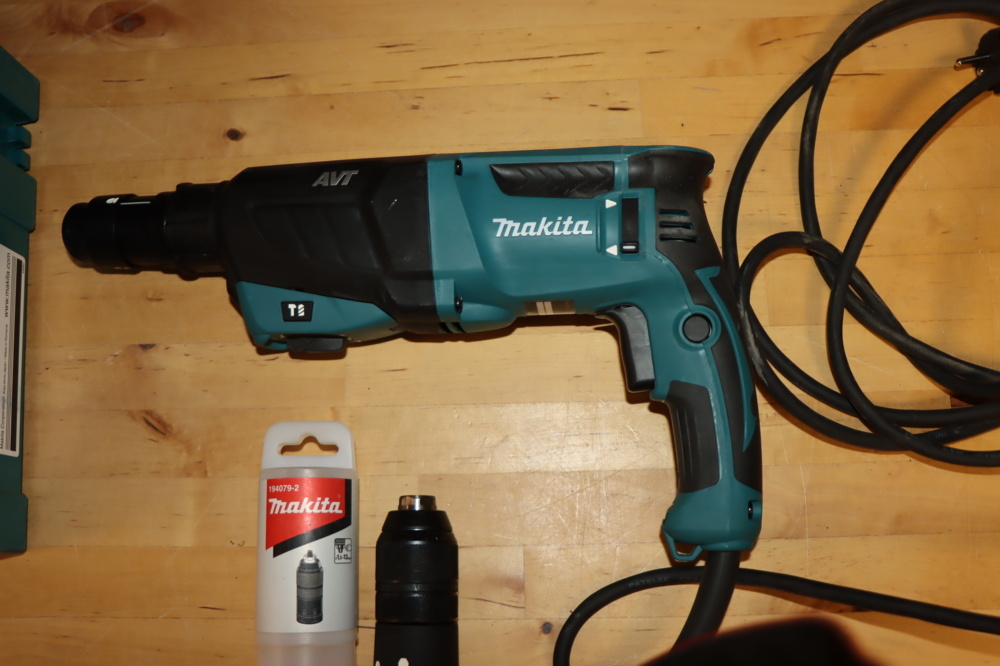 1296155-2 Combi hammer Makita HR2631